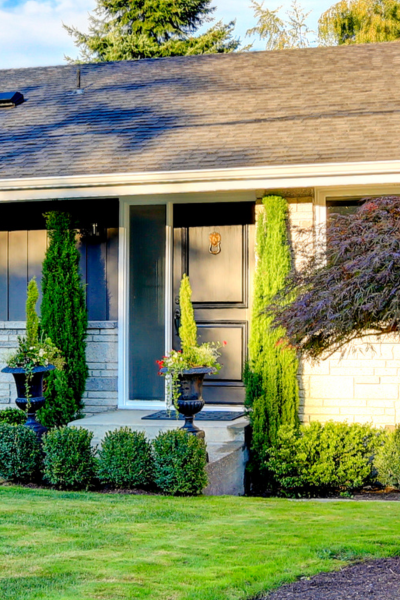 alt="Why Curb Appeal Matters When Selling a Home blog post featured image"
