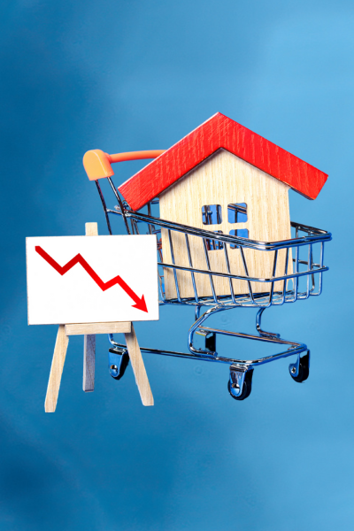 alt="The Perks of Selling Your Home When Inventory is Low blog post featured image"