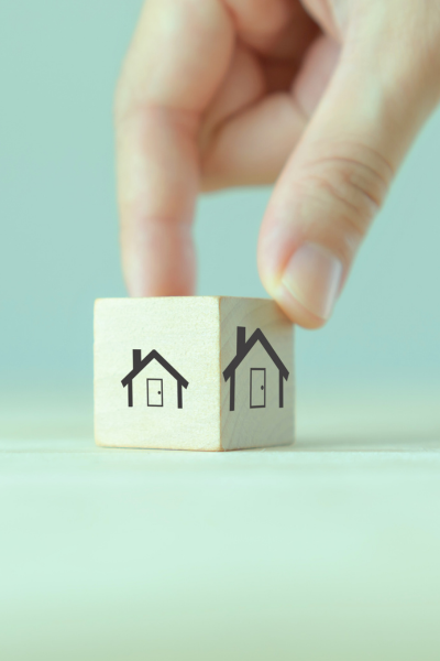 alt="When is it Time to Downsize? blog post