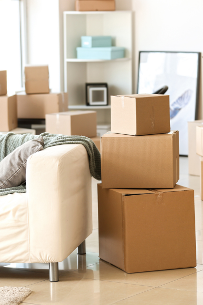 alt="10 Tips for Packing for a Move (That Most People Don’t Know) blog post featured image"